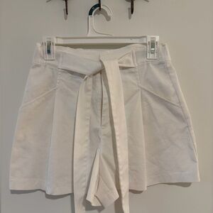 *LIKE NEW* Zara Cream High-Waist Tie Front Shorts